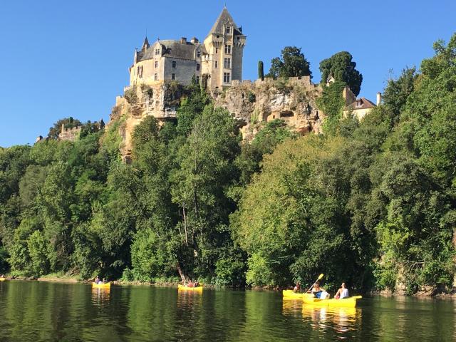 Descent of the Dordogne Canoe