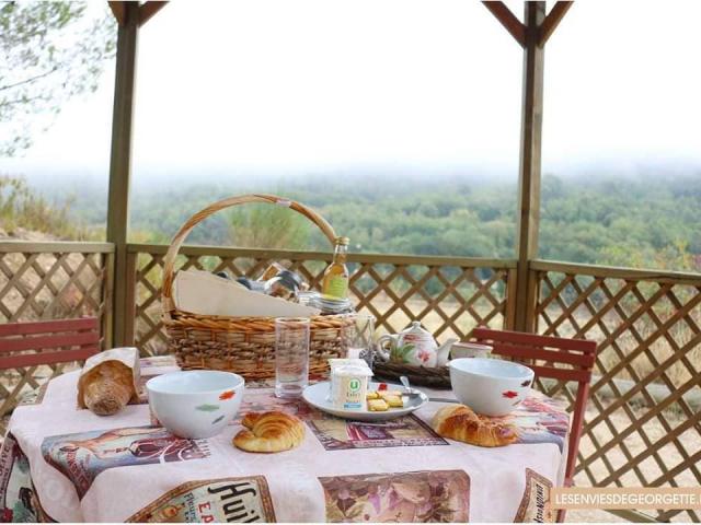 Terrasse gîte oustaou luberon