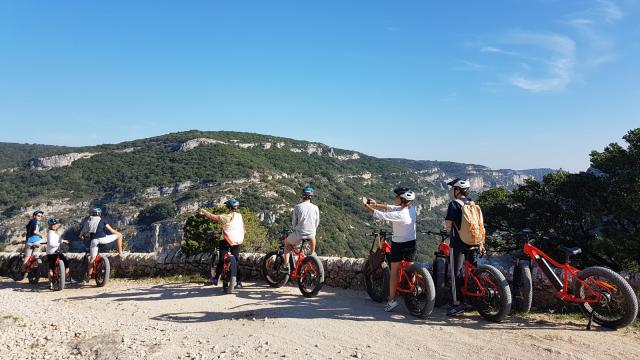 Electric mountain bike ride in the Gard