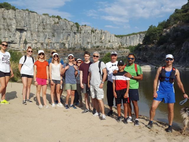 randonnee-famille-ardeche.jpg