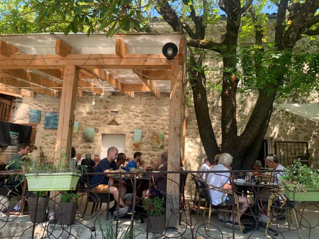 Terrasse Gîtes Ravel