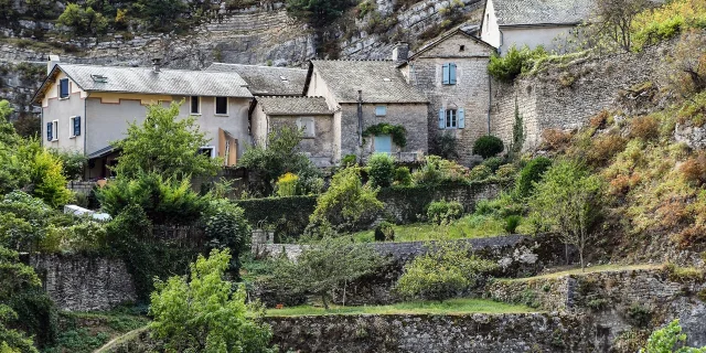 Un Village en Lozère à visiter lors de vacances en Villages de Gîtes