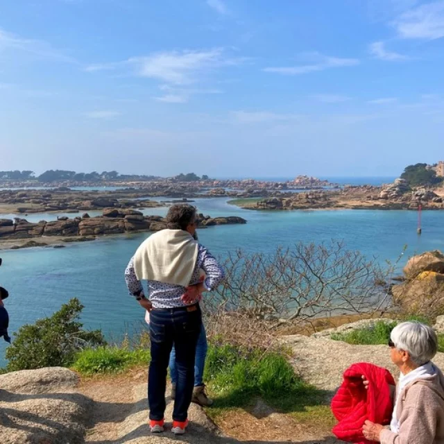 Bretagne Cote De Granit Rose Ploumanach Balade Costaeres C Bertrand Lhotellier