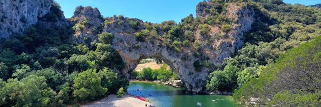 Ardeche Nature Vallon Pont Darc Site Vue C La Fontinelle Village De Gites Reduite