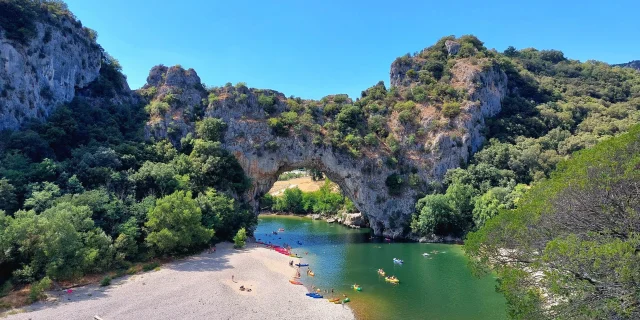 Ardeche Nature Vallon Pont Darc Site Vue C La Fontinelle Village De Gites Reduite