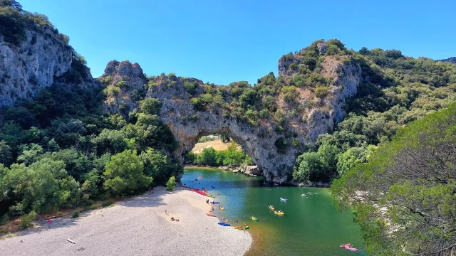 Ardeche Nature Vallon Pont Darc Site Vue C La Fontinelle Village De Gites Reduite