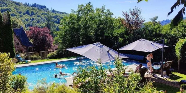 Location Gite Derniere Minute Chalet Famille Aveyron Piscine