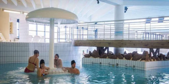 Location Gite Fevrier Vacances Hiver Bien Etre Saint Valentin Bretagne Detente Bien Etre Piscine Forum Mer Piscine Tregastel 02