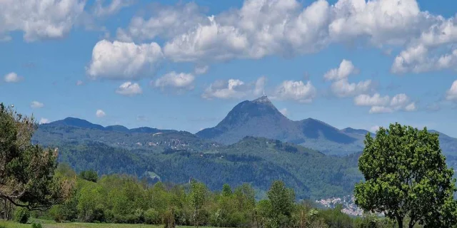 Location Gite Fevrier Vacances Hiver Paysage Auvergne Puy De Dome