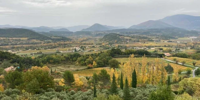 Location Gite Fevrier Vacances Hiver Paysage Drome Provencale