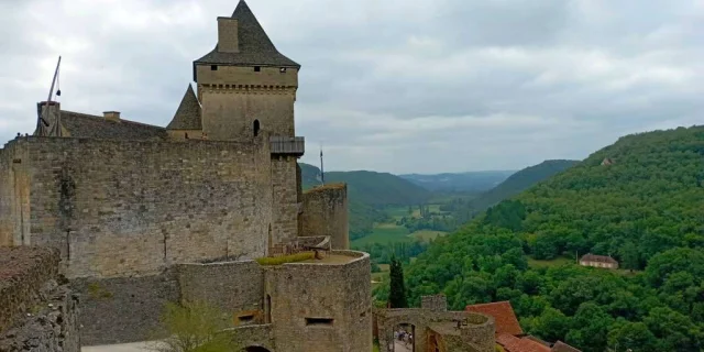 Location Gite Fevrier Vacances Hiver Visiter Chateau Dordogne Perigord Castelnaud