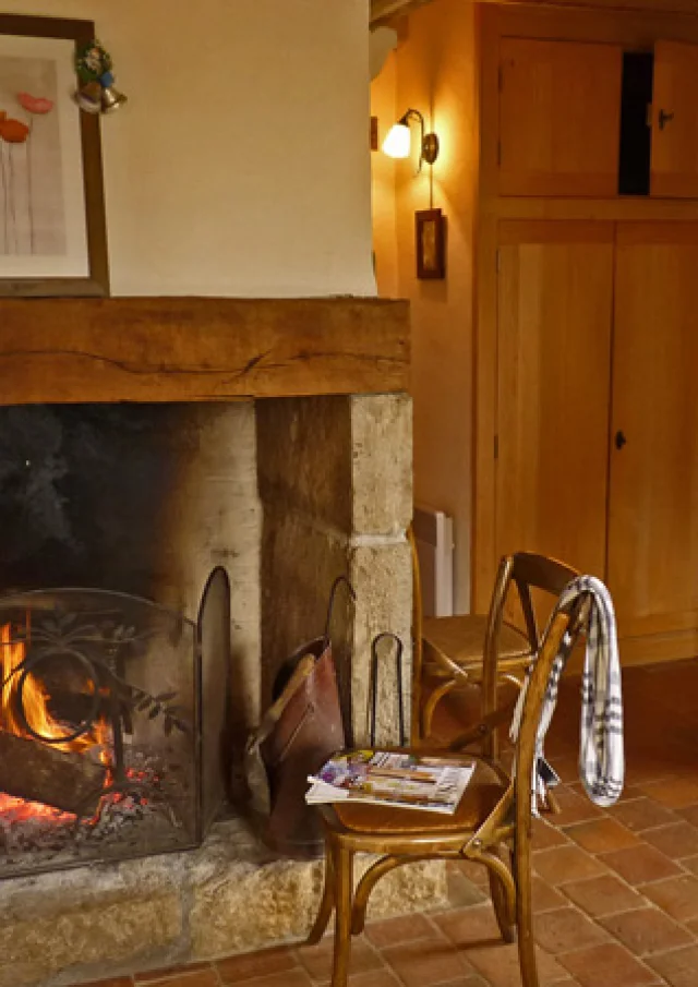 Location Gite Vacances Noel Hebergement Interieur Cheminee Dordogne Perigord Sarlat