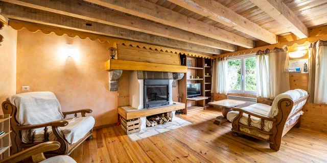 Location Gite Vacances Noel Hebergement Interieur Cheminee Famille Herault