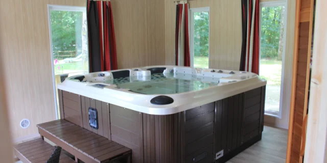 Location Gite Vacances Noel Loisir Bien Etre Detente Jacuzzi Deux Sevres