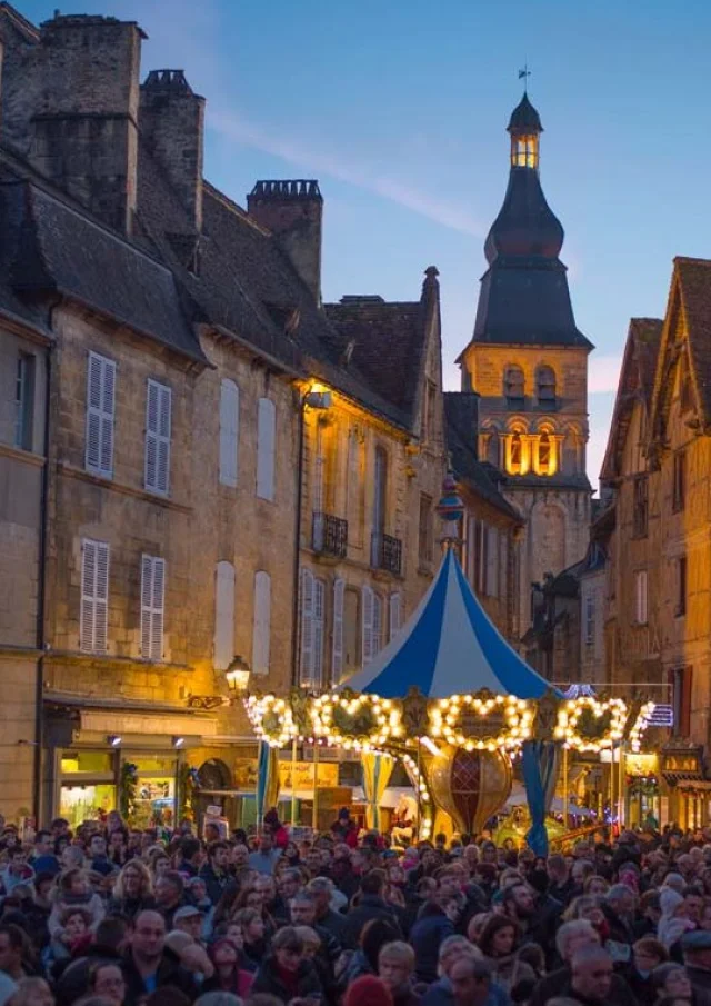 Location Gite Vacances Noel Marche De Noel Sarlat 1 Dordogne