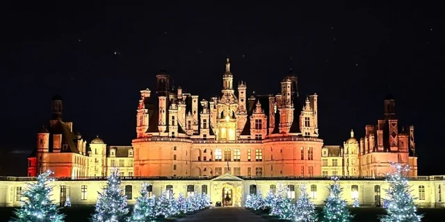 Location Gite Vacances Noel Tourisme Visite Nocturne Val De Loire Chateau Chambord Illuminations Noel