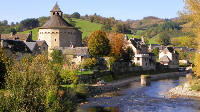 Location Gite Vacances Noel Tourisme Visite Village Aveyron Eulalie