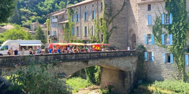 Location Gites Vacances Ardeche Ardeche Largentiere Visite Village 2024 Photo09