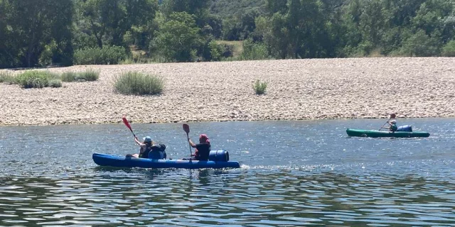 Location Gites Vacances Ardeche Ardeche Sud Vallon Pont Arc Chames Paysage Riviere Pique Nique Kayak 27