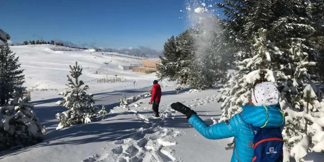 Location Gite Vacances Ariege Tourisme Sports Hiver Neige Balade Rando2 Reduite 1