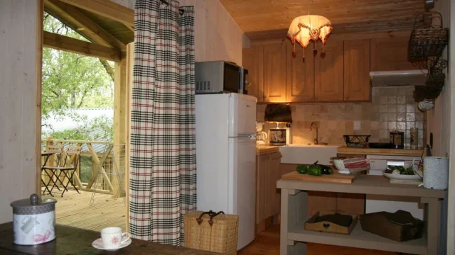 Gite Atypique Location Insolite Cabane Bois 23 Dordogne